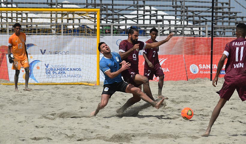 Fútbol playa: Argentina debutó con un triunfo ante Uruguay en la